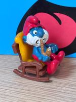 Papa Schlumpf im Schaukelstuhl