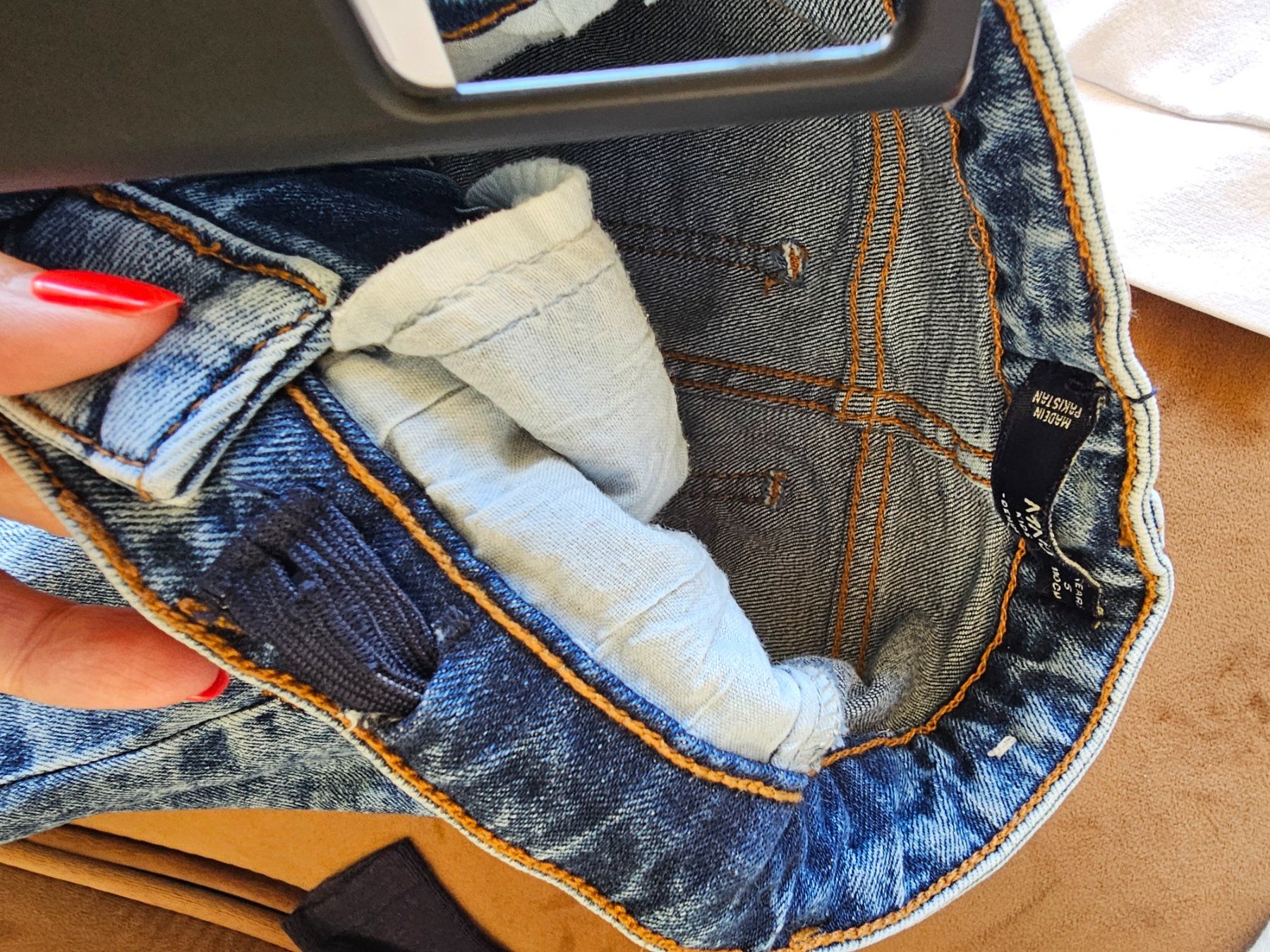 Mango Kleiderpakete & -sets: Tyess Sweathshirt, Mango Jeans – Neu (gemäss Beschreibung) aus Cologny von Selin34 3
