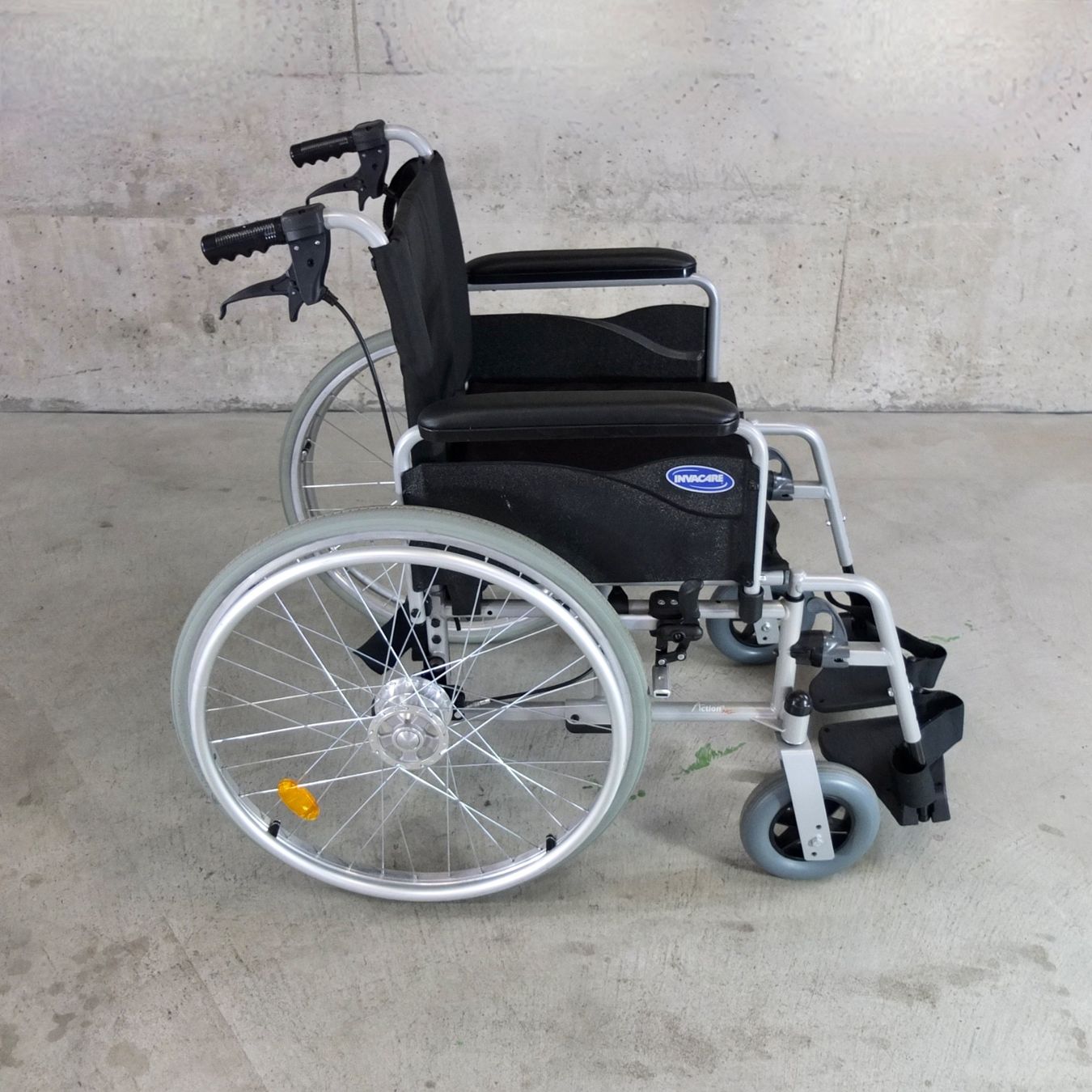 Sedie a rotelle: Invacare Action NG Rollstuhl – Usato da Basel venduto da Brocki-auf-dem-Wolf 4