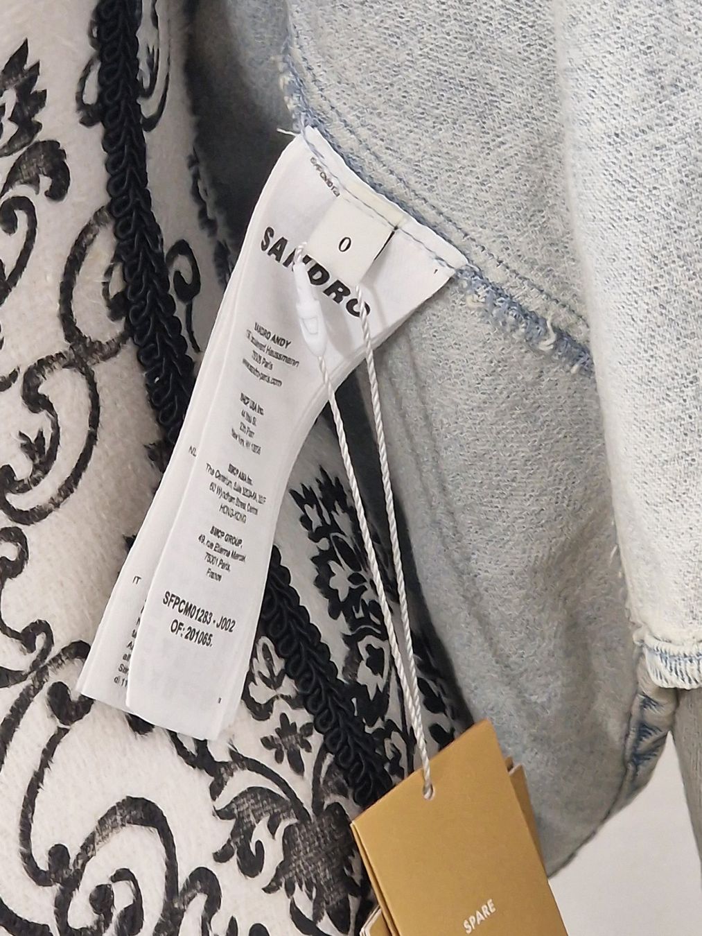 Sandro Camicette: Sandro Jeanshemd Baumwolle hellblau mit Perlen Gr 0 neu – Nuovo (secondo la descrizione) da Meierskappel venduto da HeartWear 2