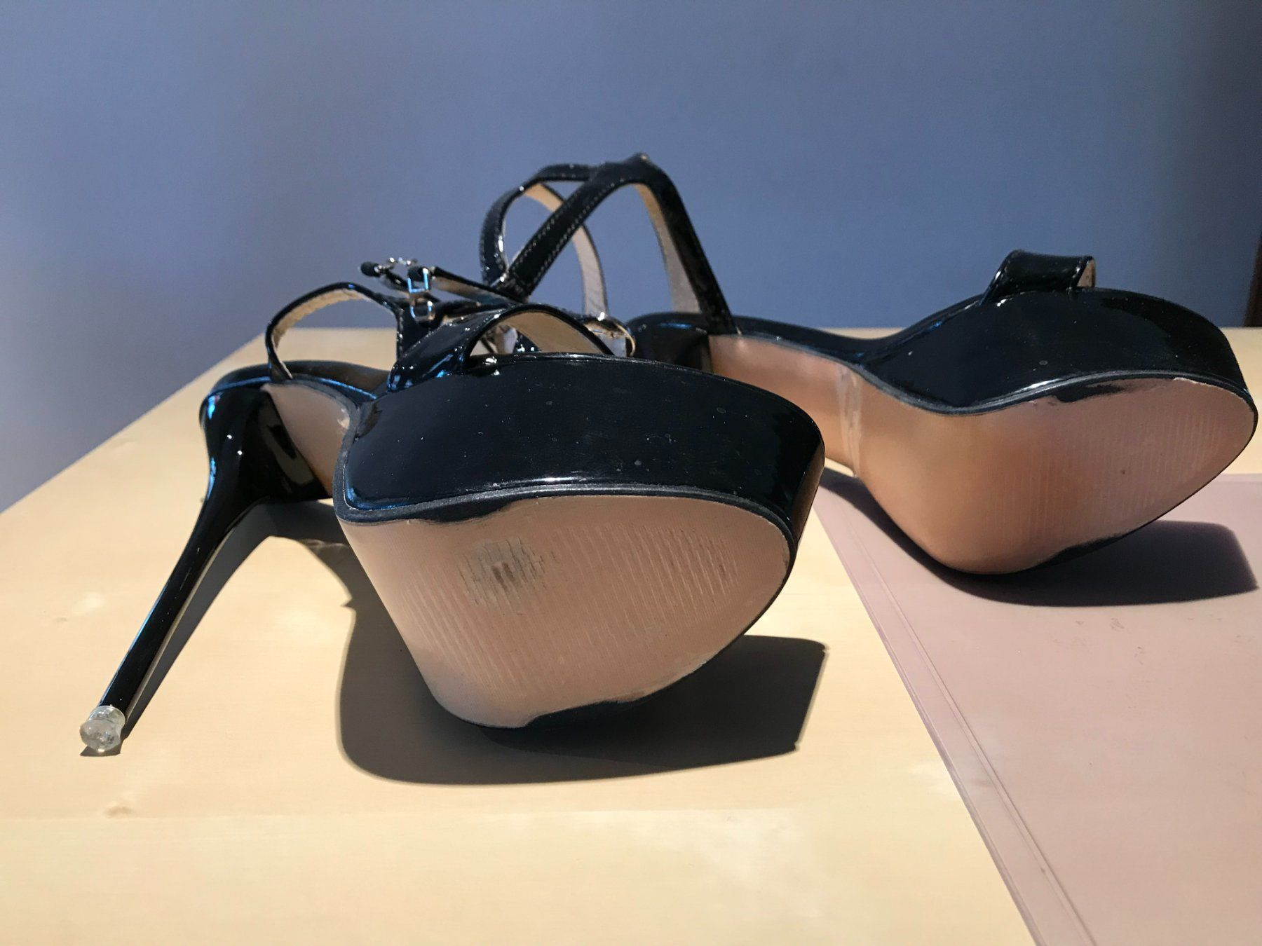 Damenschuhe: High Heel Plateau 38 Neuwertig – Gebraucht aus Spreitenbach von Carswiss 4