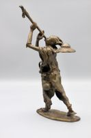 Alte Bronze-Figur Bläser mit Hut unten signiert