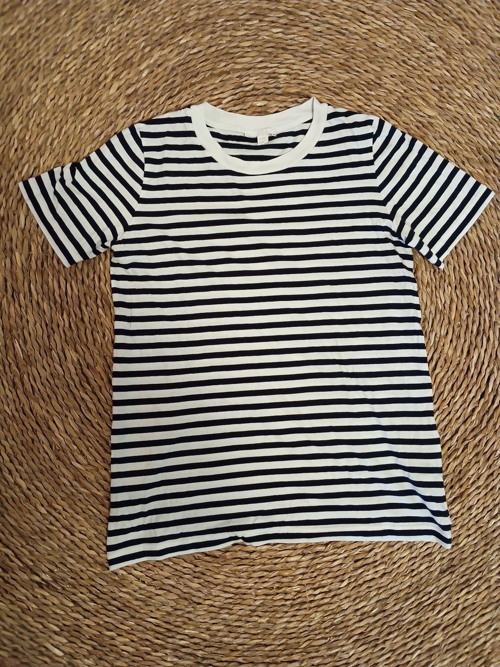Cos T-shirt: Gestreiftes T-Shirt von Cos – Usato da Zürich venduto da Melianea
