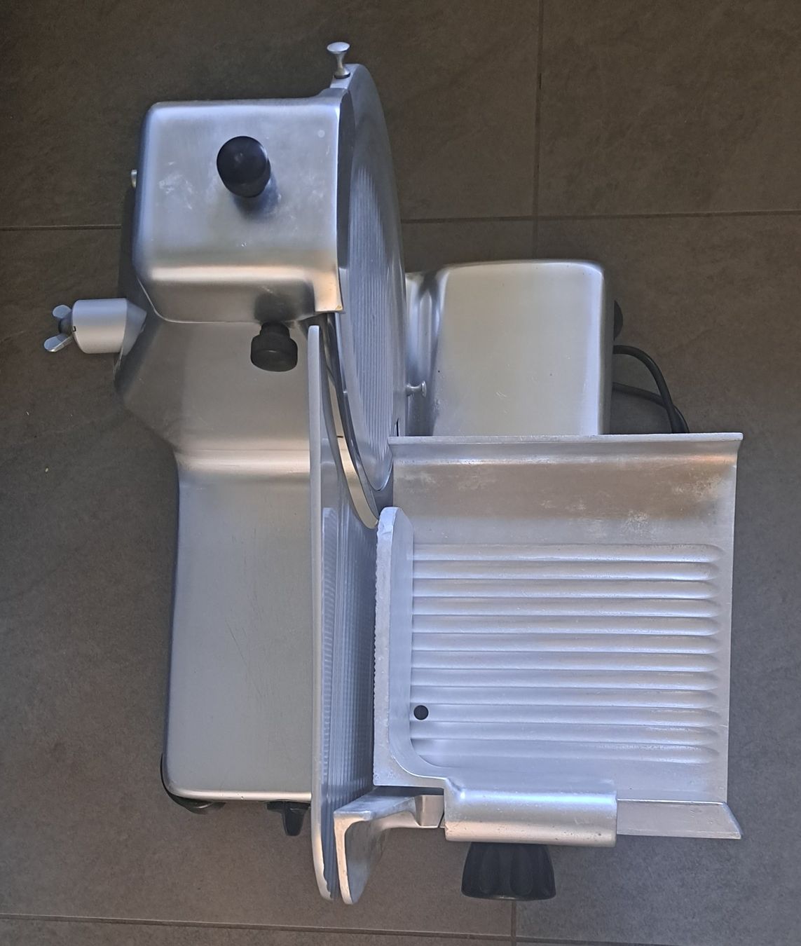 Küchengeräte: Schneidemaschine HAPAG Aarau Mod. 250-VC 200W – Gebraucht aus Widen von golum03 1