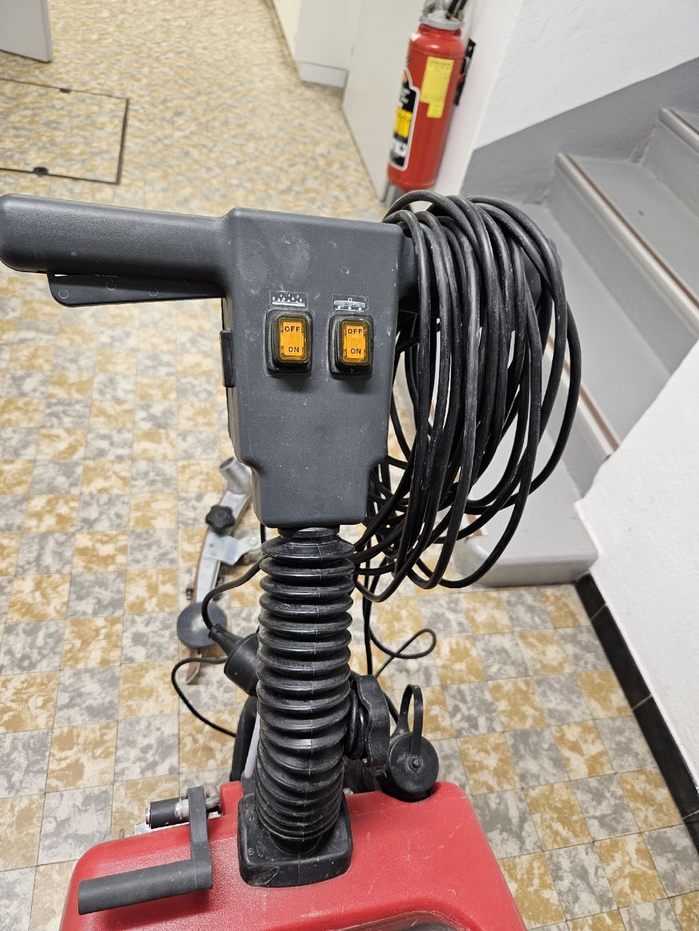 Cleanfix Alle Maschinen: Scheuersaugmaschine Cleanfix RA 431E – Gebraucht aus Wünnewil von blechlefreak 3