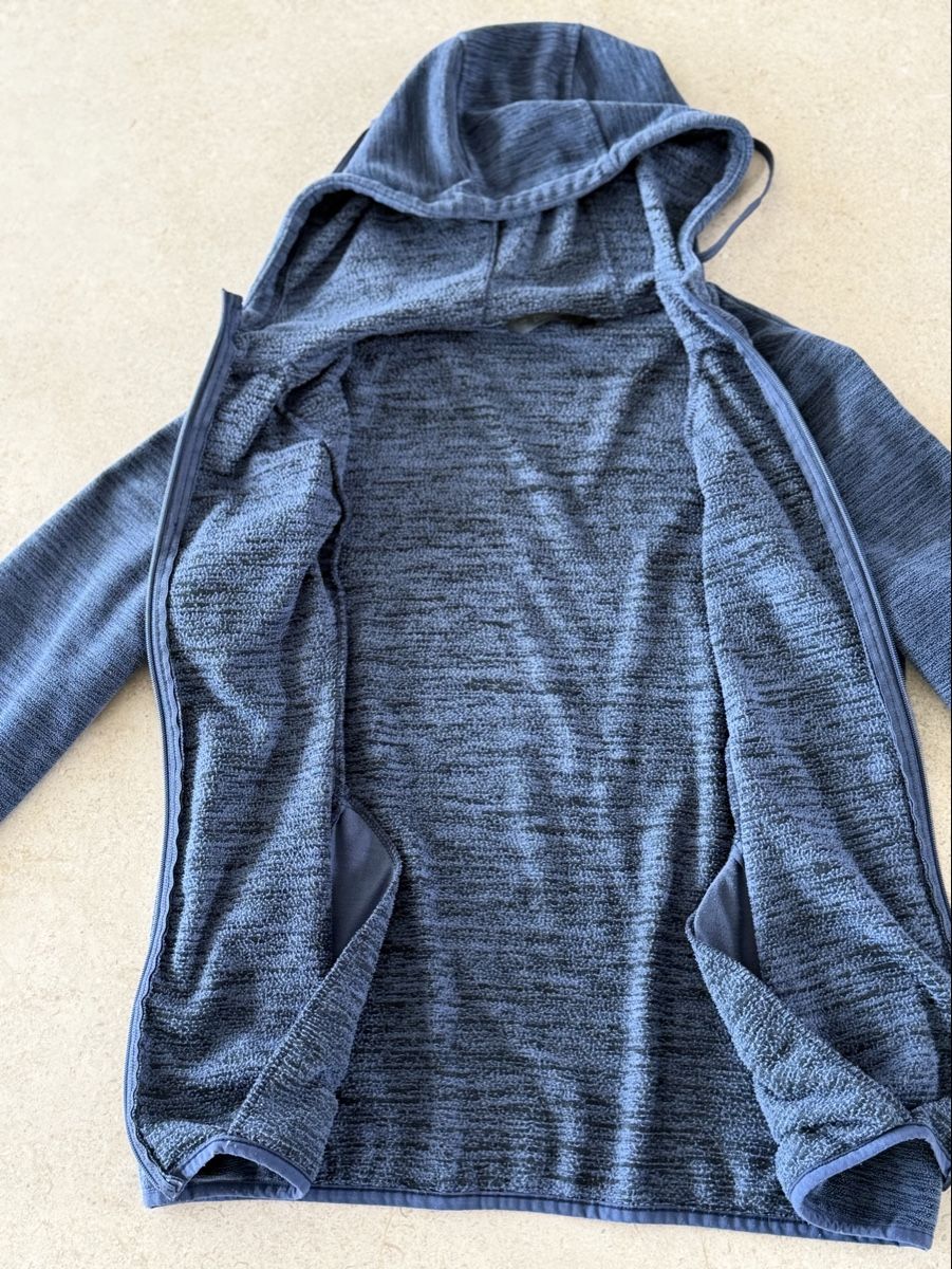 Gilet & Giacche senza maniche: Veste légère à capuche zippé bleu M – Usato da Lutry venduto da Ronaldf 1