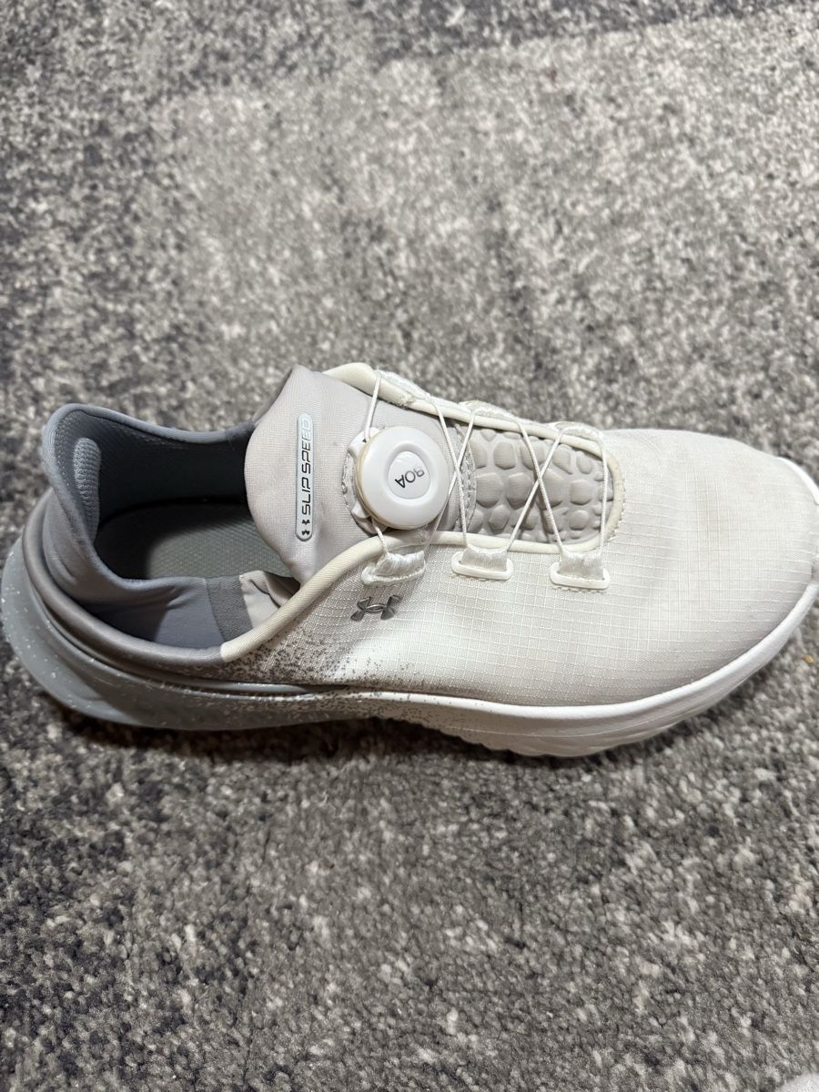 Under Armour Scarpe da uomo: Chaussures Under Armour HOVR, Slip Speed – Nuovo (secondo la descrizione) da Chesières venduto da JMStore 1