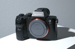 Sony A7rIII ILCE-7RM3 Body inkl 2x Akku+Ladegerät