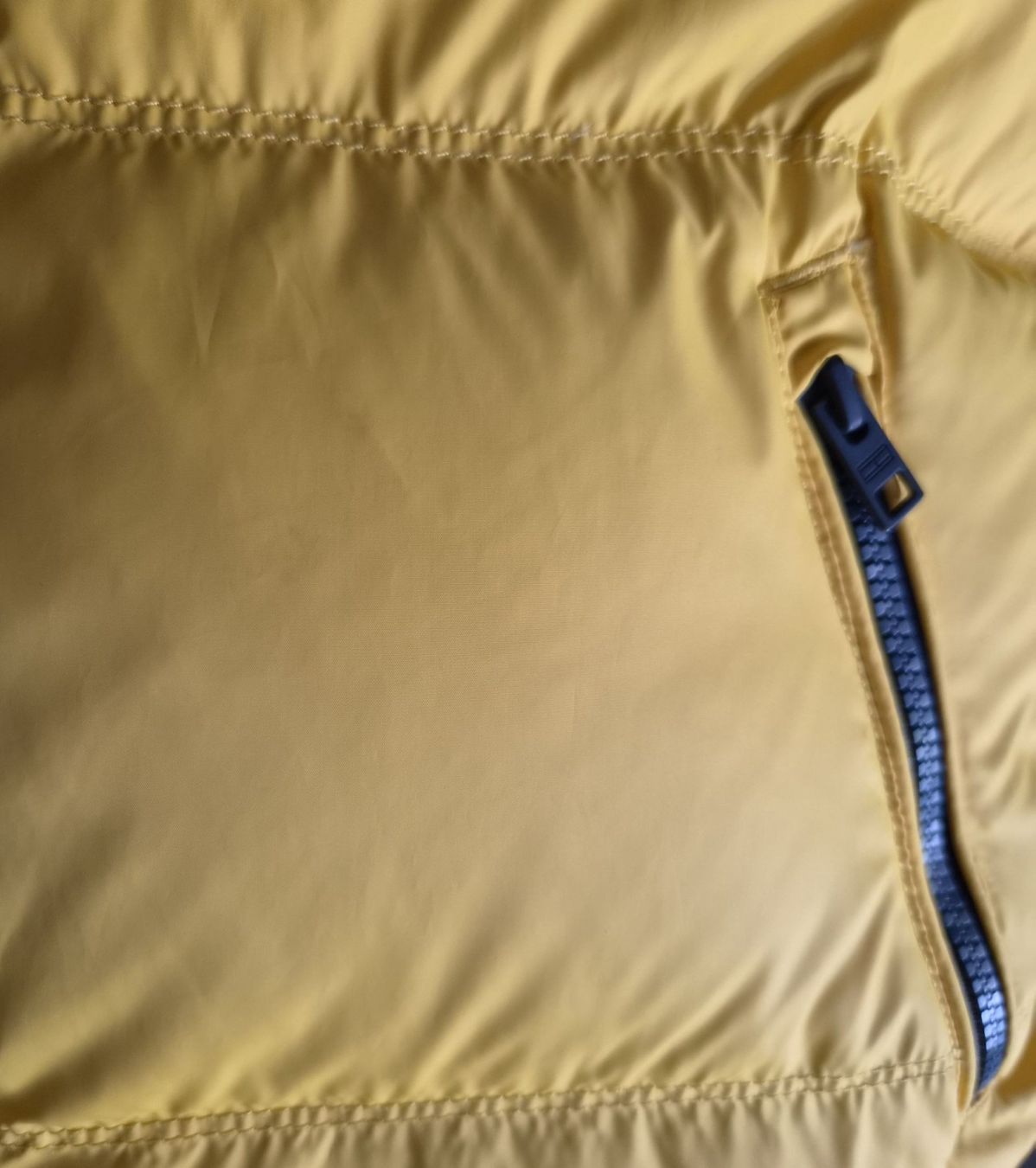 Tommy Hilfiger Giacche: Tommy Hilfiger Daunenjacke – Usato da Aarberg venduto da Italia24 3