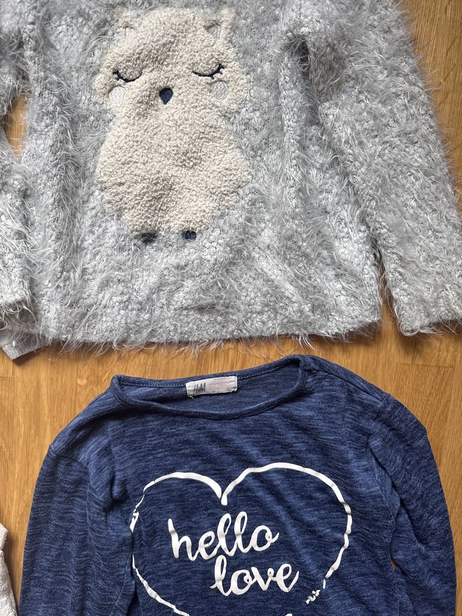 Pullover & Sweatshirts: Mädchen Pullis und Weste 110-122 – Gebraucht aus Wädenswil von dorodi 2