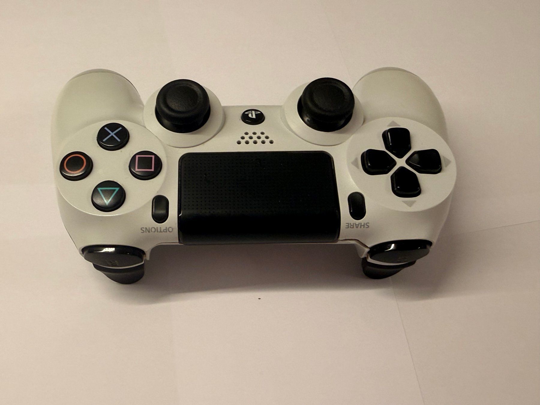 Sony Manettes: Original Sony PS4 DualShock 4 Controller – Grau – D'occasion à Oberglatt ZH par lukiizh 2
