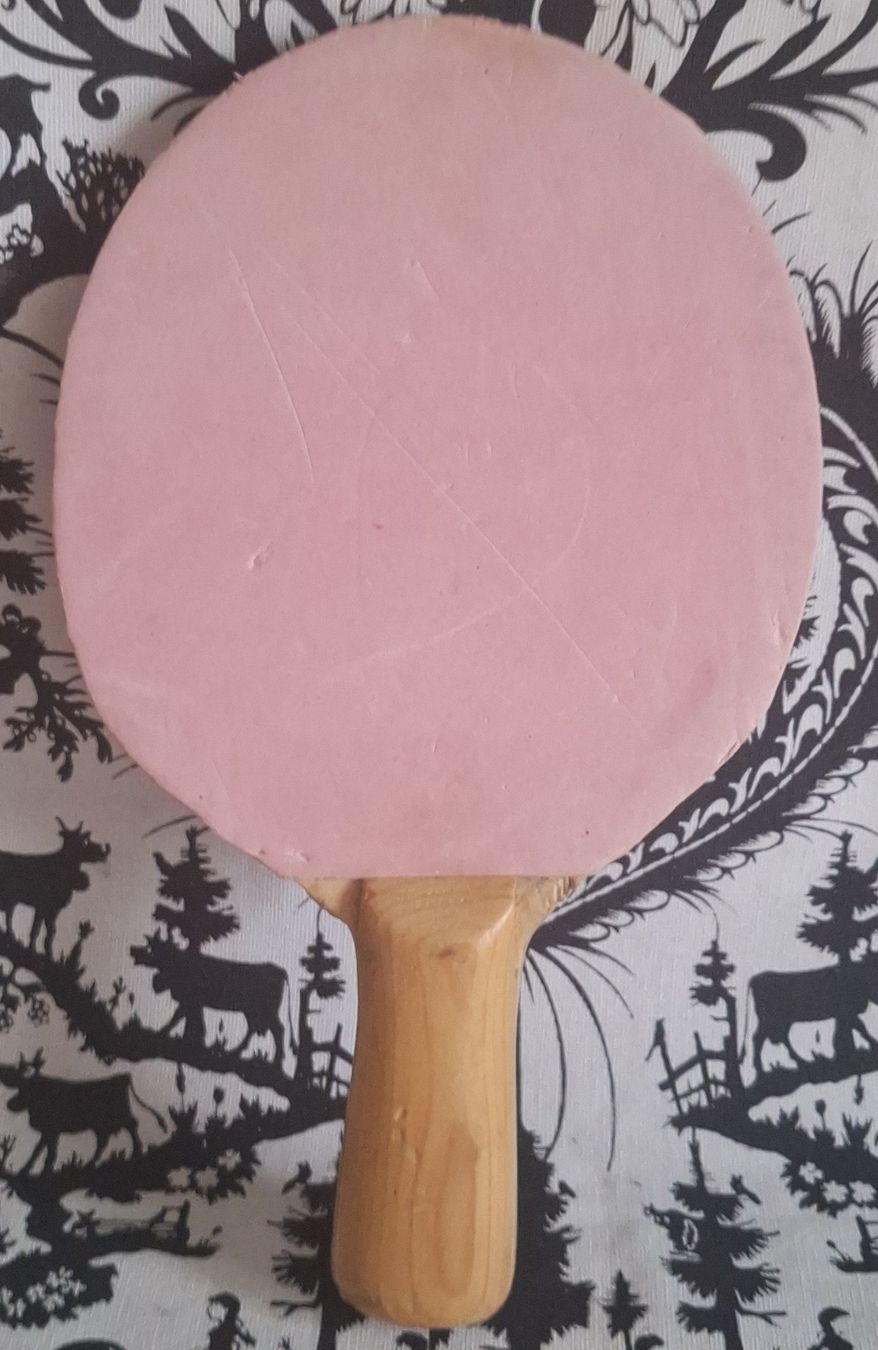 Tennis da tavolo: Tischtennisschläger  rosa Holz Griff – Usato da Matten b. Interl venduto da Daeni_2000