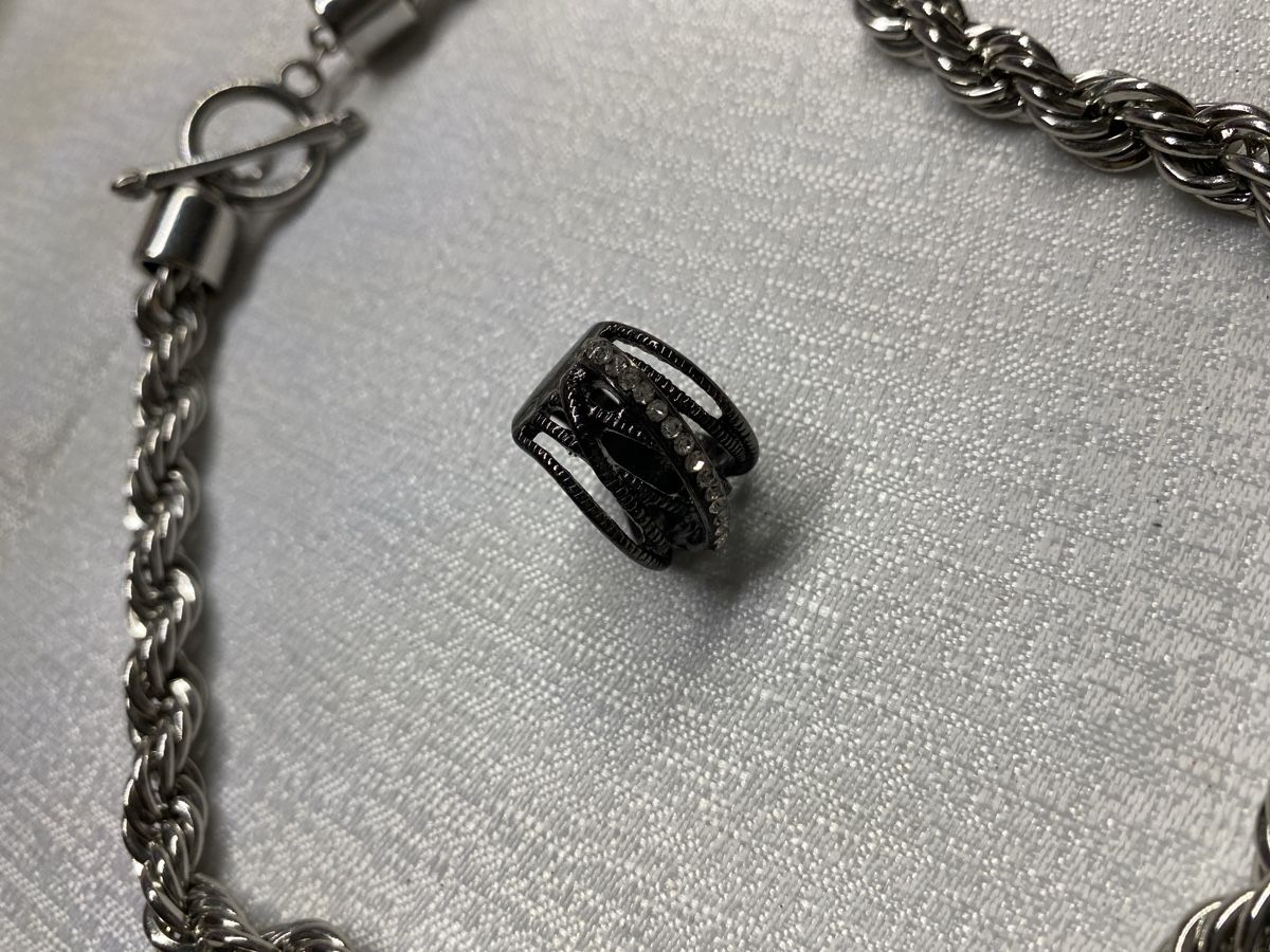 Altri gioielli: Halskette mit Ring Set – Usato da Hausen AG venduto da corinne_g 2
