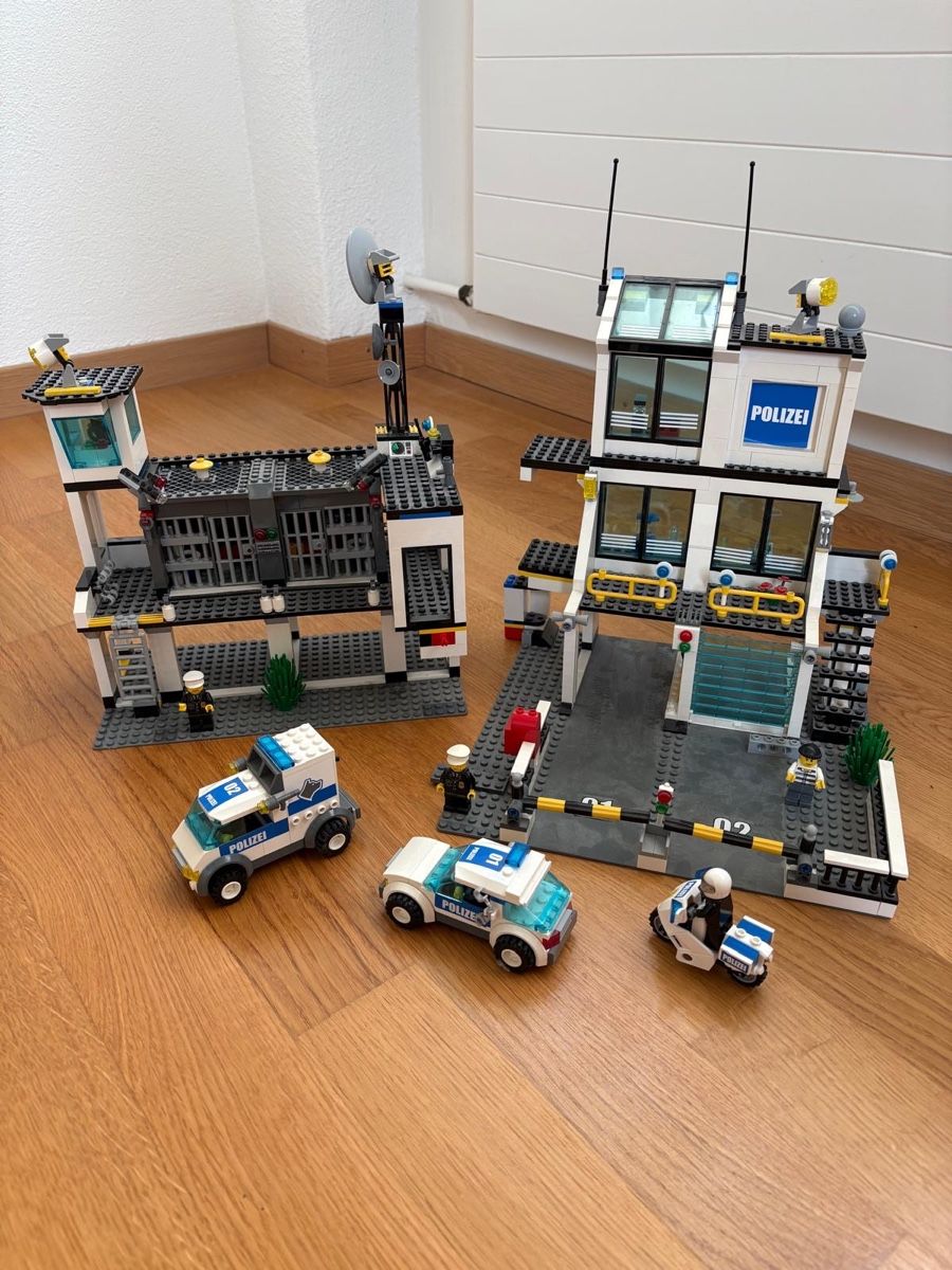 Lego Giocattoli: LEGO City Polizeistation  – Usato da Oberdorf NW venduto da zyy_9grj 1