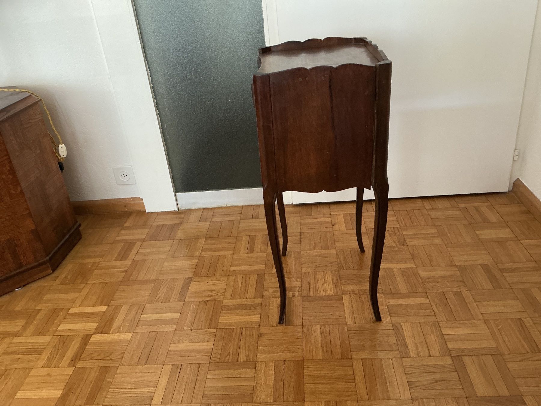 Tables de nuit: Table de chevet – D'occasion à Genève par anne4317salette 3