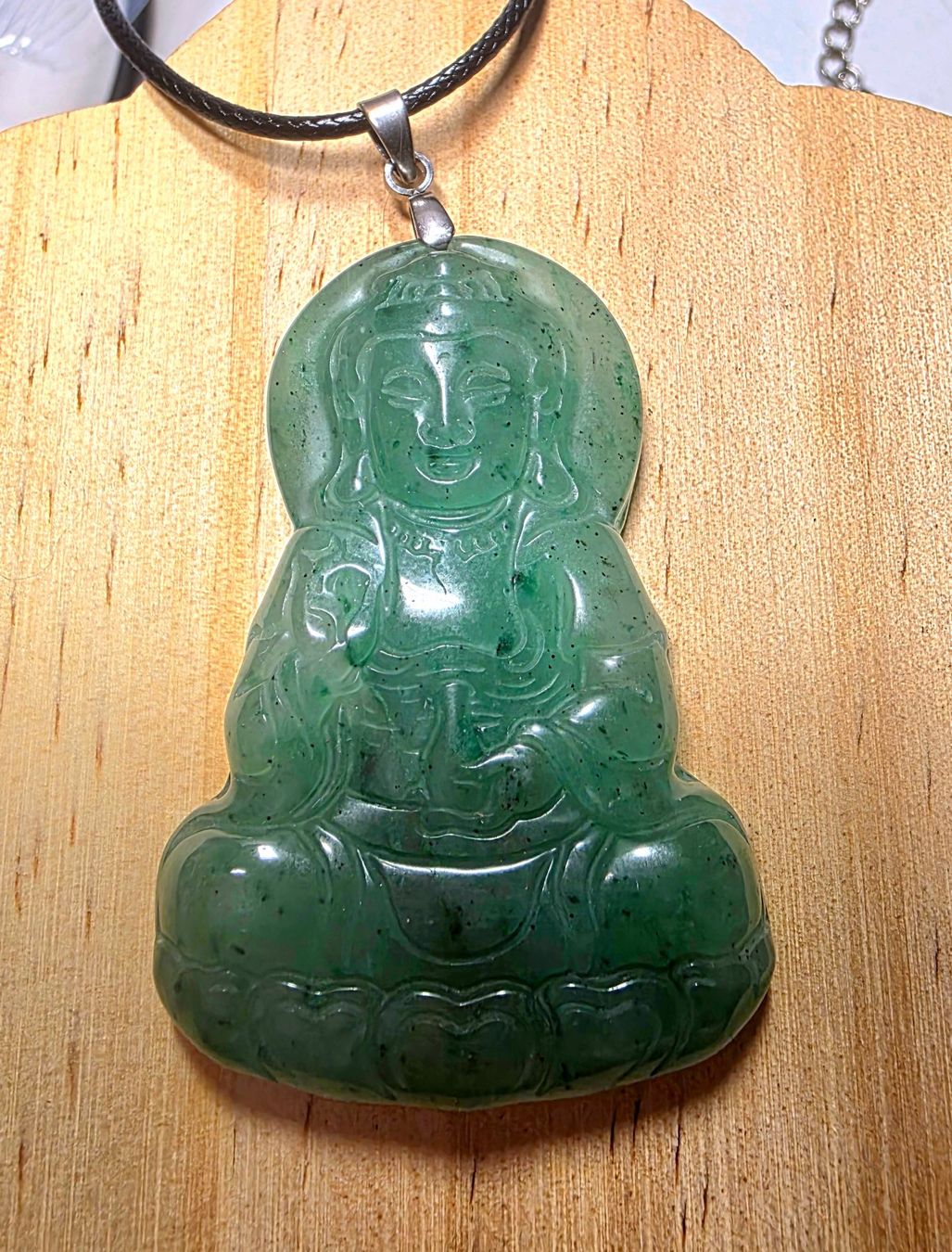 Minerali & Pietre curative: Jade Buddha Anhänger B mit Metallöse – Nuovo (secondo la descrizione) da Matzingen venduto da Shay_Crystalz