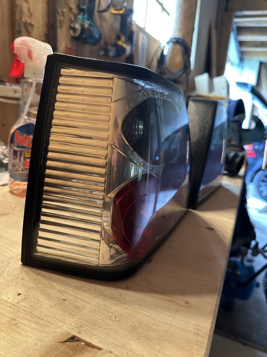 VW Scheinwerfer: VW Golf 2 Heckleuchten Set, Top Zustand – Gebraucht aus St. Gallenkappel von mik_7tw2 1