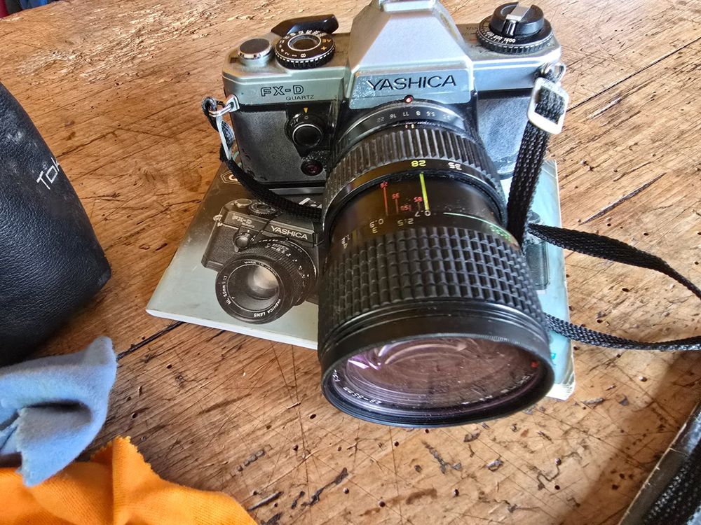 CÂMERA ANALÓGICA YASHICA FX-D QUARTZ - de Tecnologia