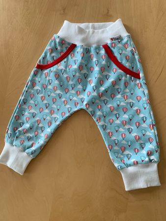 Neue süsse, bunte Babyhose/Pumphose Gr. 62/68 / HANDARBEIT