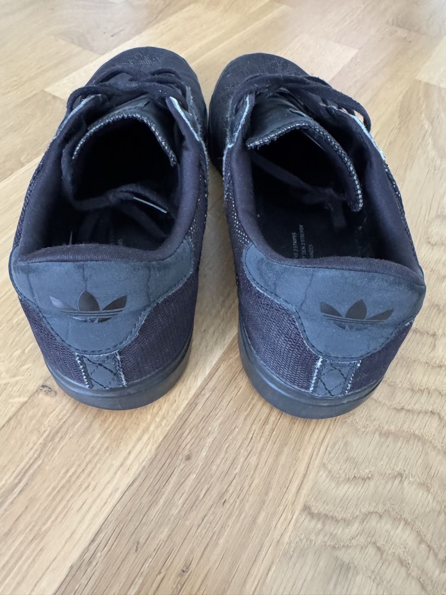 Chaussures hommes: Sneaker Addidas Grösse 44. 2/3 – D'occasion à Regensdorf par scheissspiel 3