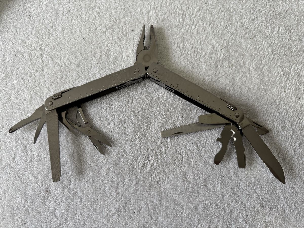 Victorinox Tutti gli attrezzi: Victorinox Swiss Tool – Usato da Lenzburg venduto da Meister_k 5
