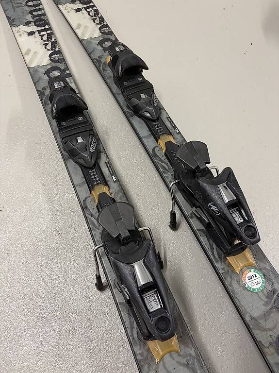 Rossignol Skis: Rossignol Ski 186cm – D'occasion à Adlikon b.Regensdf par Sina_11 2