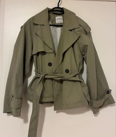 Kurzer Trench Coat / Übergangsjacke