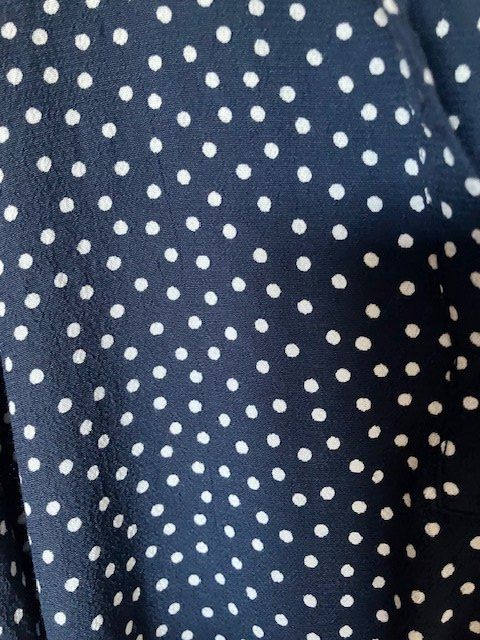 Kleider: Robe d'été à pois ESPRIT taille 38 – Gebraucht aus Les Ponts-de-Martel von Jolisa 1