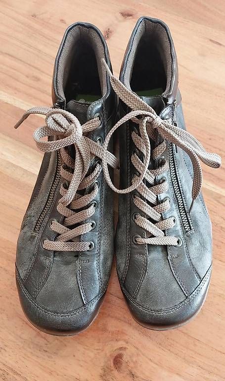 Scarpe da uomo: Freizeitschuhe, echt Leder, Gr. 42/43 – Usato da Basel venduto da hbe_6gsv