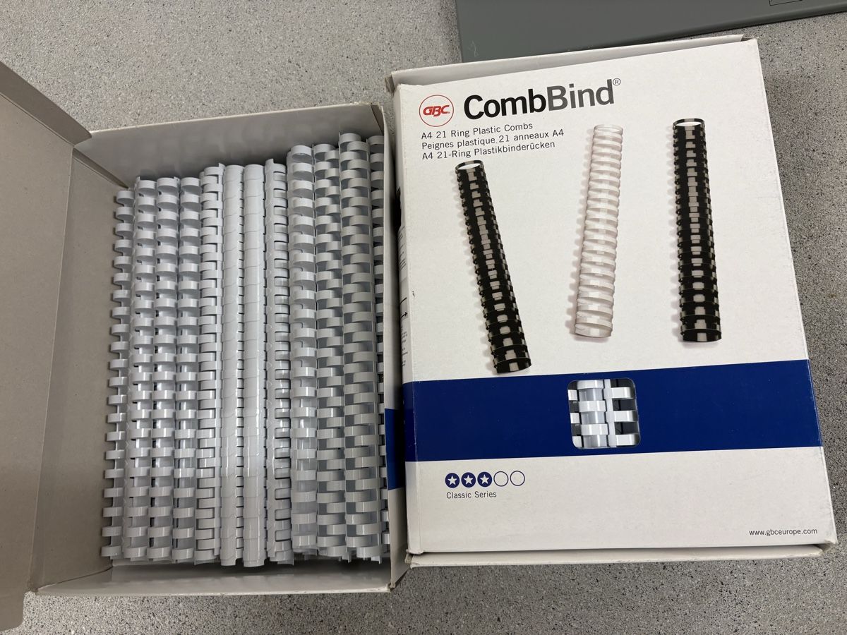 Ibico Macchine rilegatrici: Ibico Combman Bindemaschine ab Fr. 1.-  – Usato da Perlen venduto da AC011114 3