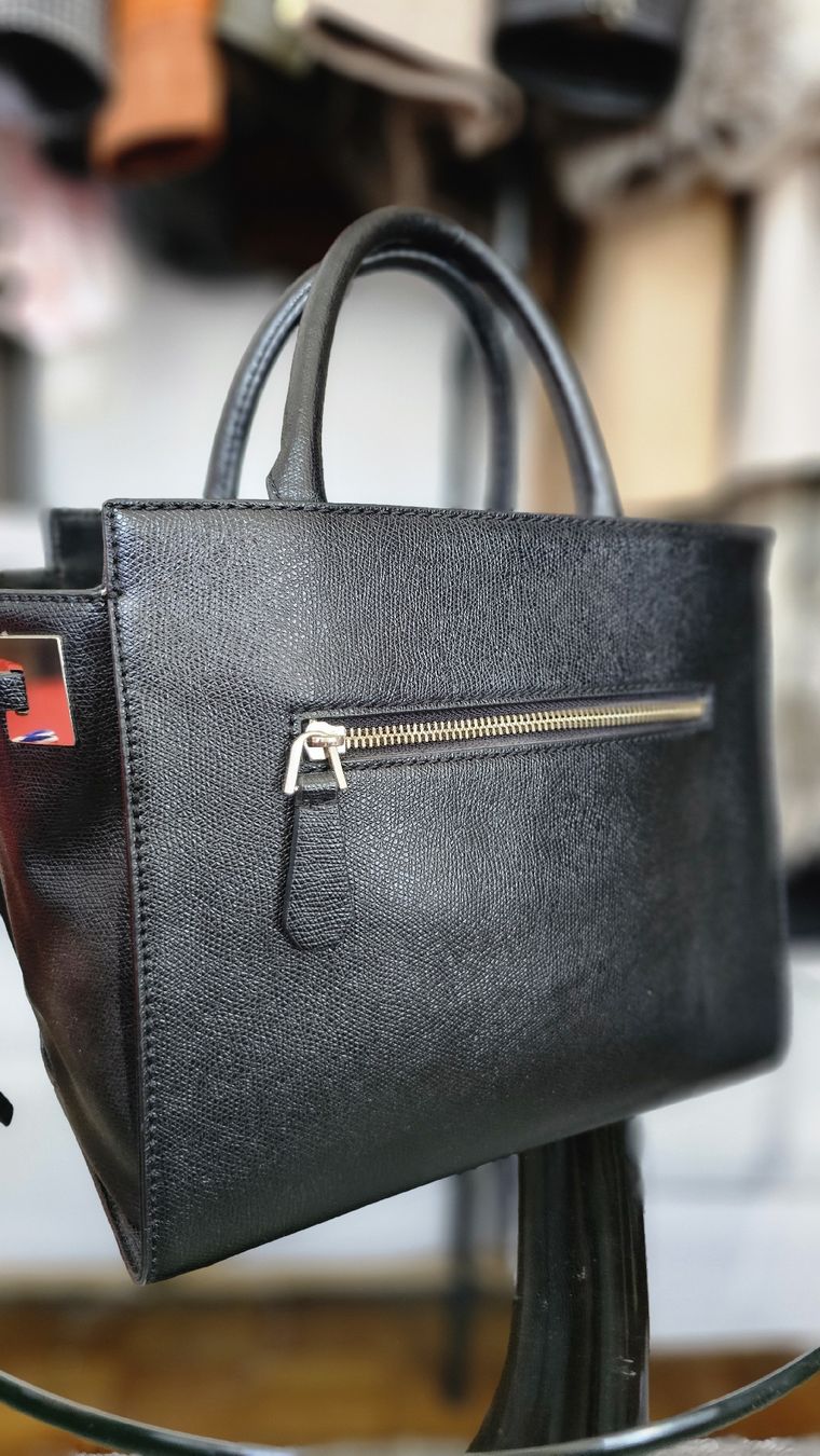 Guess Sacs femmes: Guess Tasche – D'occasion à Sierre par ReflektSlow 3