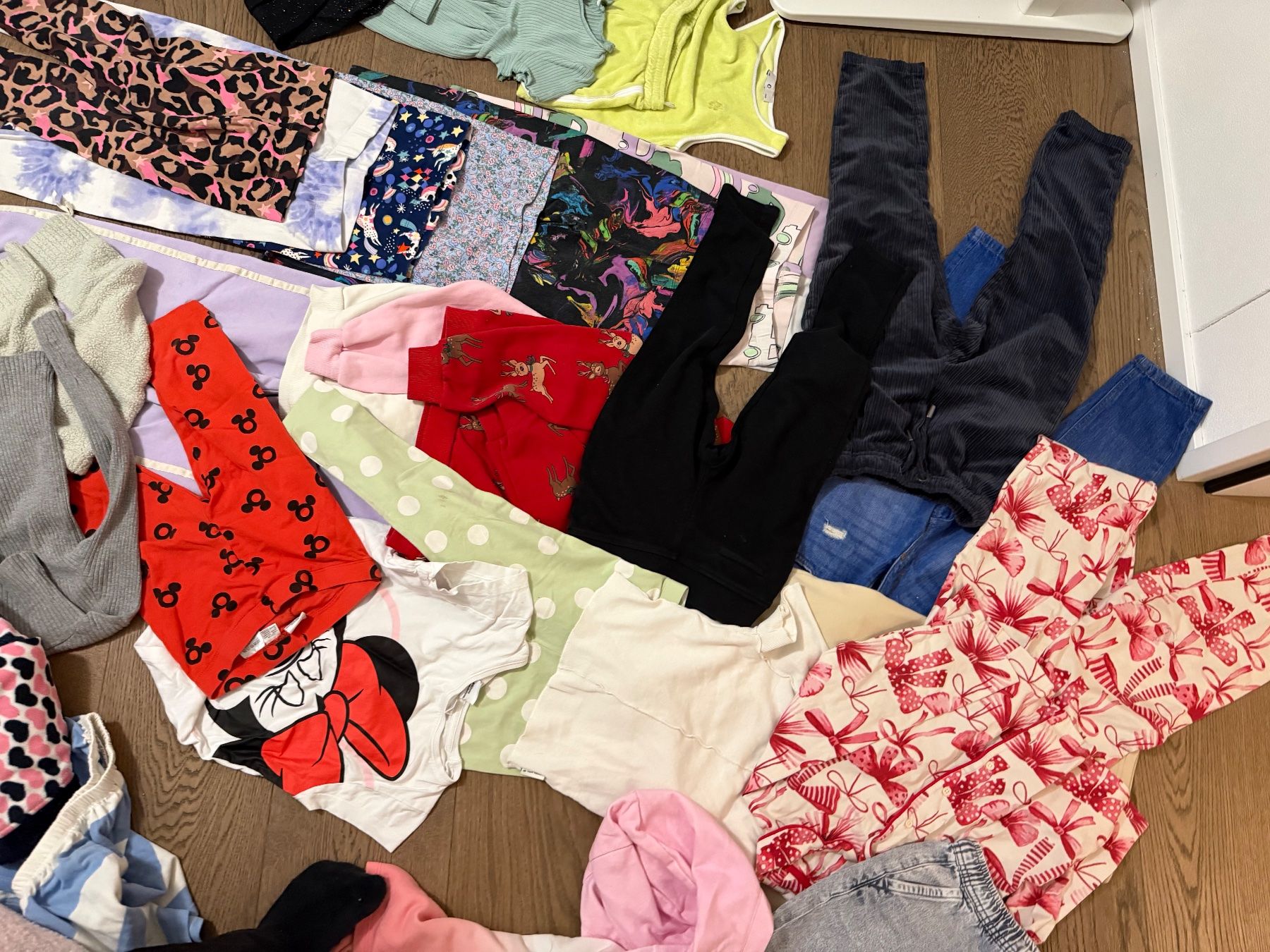 Lotti & Set di vestiti: Assorted Children Clothing Bundle, Mixed Items, Used – Usato da Oberglatt ZH venduto da Sale12 4