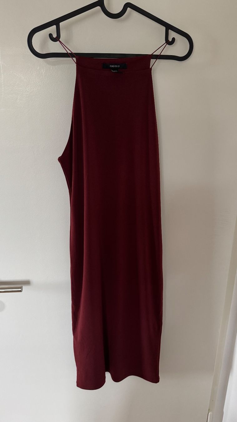 Kleider: Kleid von Forever 21, Gr. S, Bordeaux Rot – Gebraucht aus Luzern von Ecila007