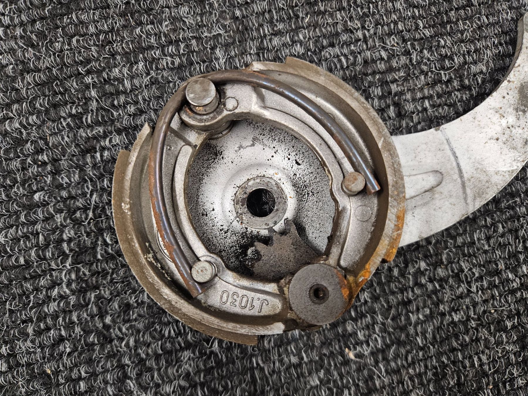 Sachs Mofa-Ersatzteile: Sachs HR90V Rücktritt Mofa Bremsankerplatte – Gebraucht aus Mellingen von Mech-Service 4