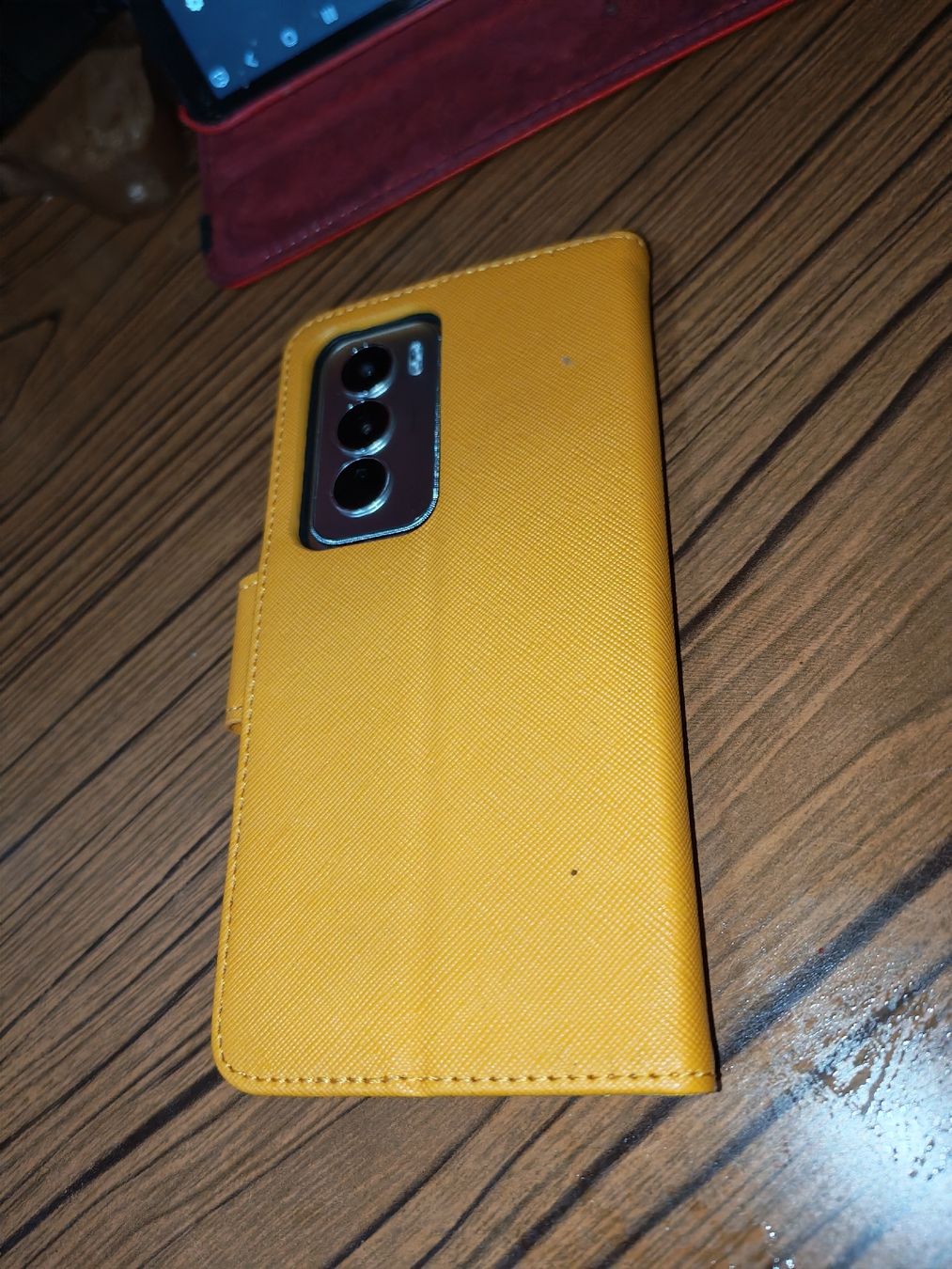 Oppo Portables: OPPO Reno 12 withe ceramic  – D'occasion à Porsel par Tip-Top-deal 2