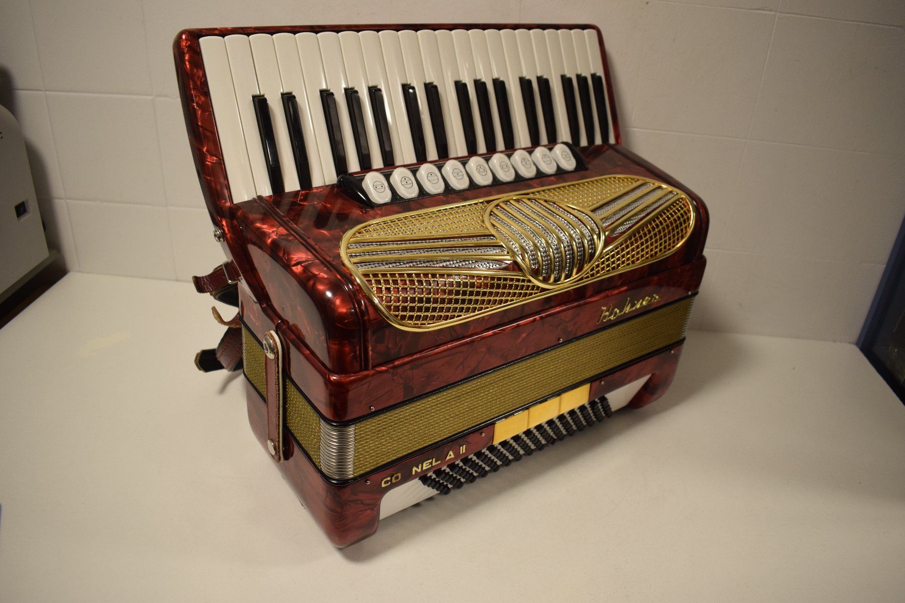 Hohner Musikinstrumente: Akkordeon chromatisch Hohner Cornelia III – Gebraucht aus Zürich von baumusik 1