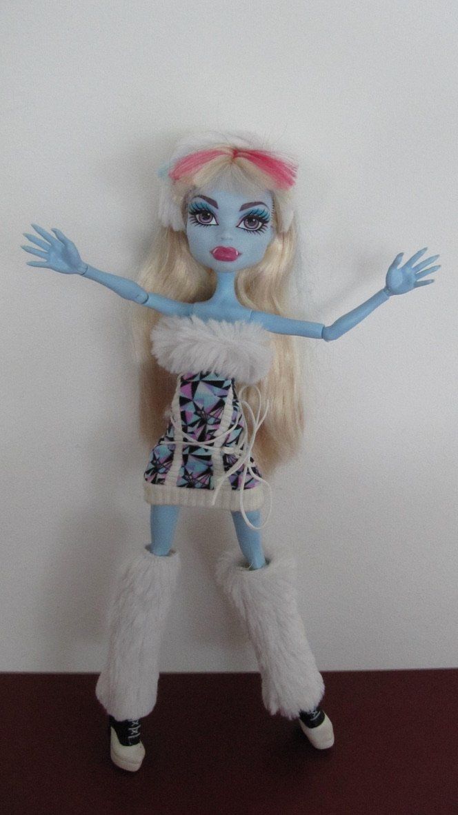 Bambole: Monster High Puppe Abbey Bominable – Usato da Brunnen venduto da Kiwiland1