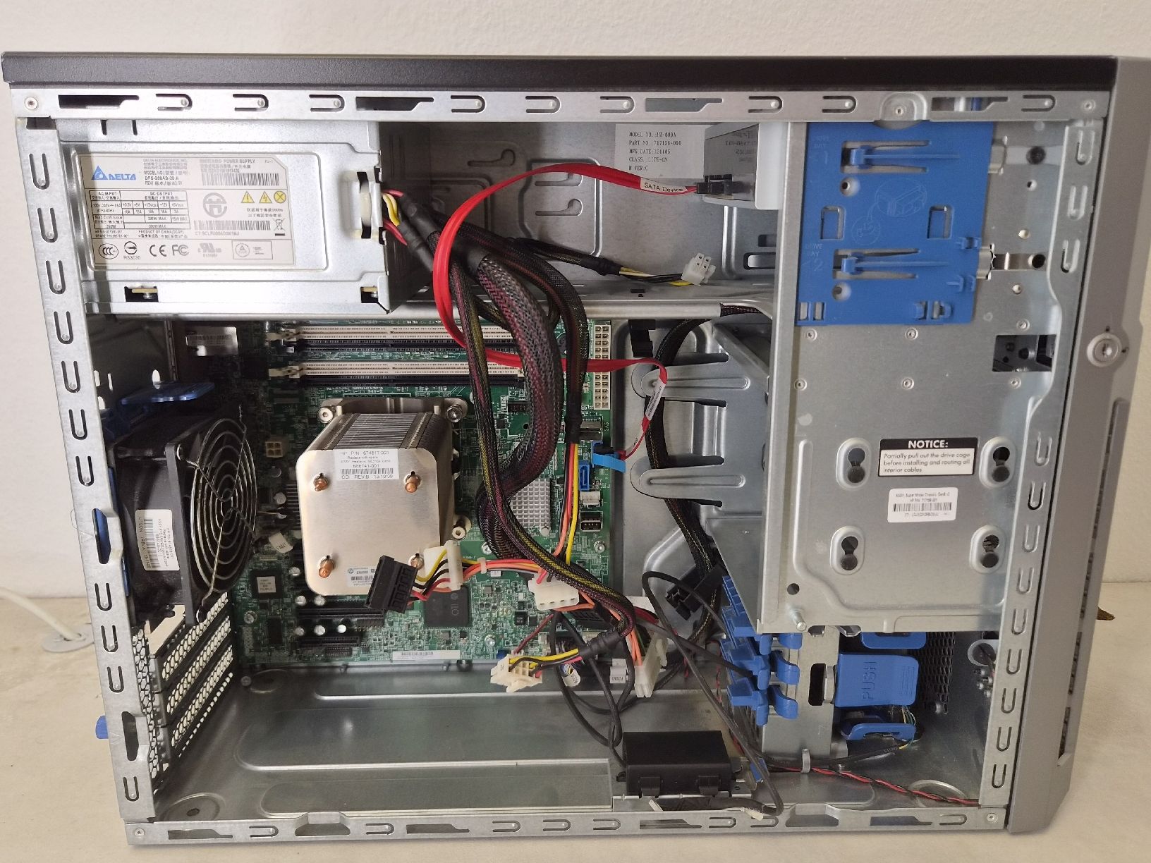 Hewlett Packard Server: HP ProLiant ML310e Gen8 v2, Intel Xeon,  – Gebraucht aus SCHAFFHAUSEN von Atami99 1