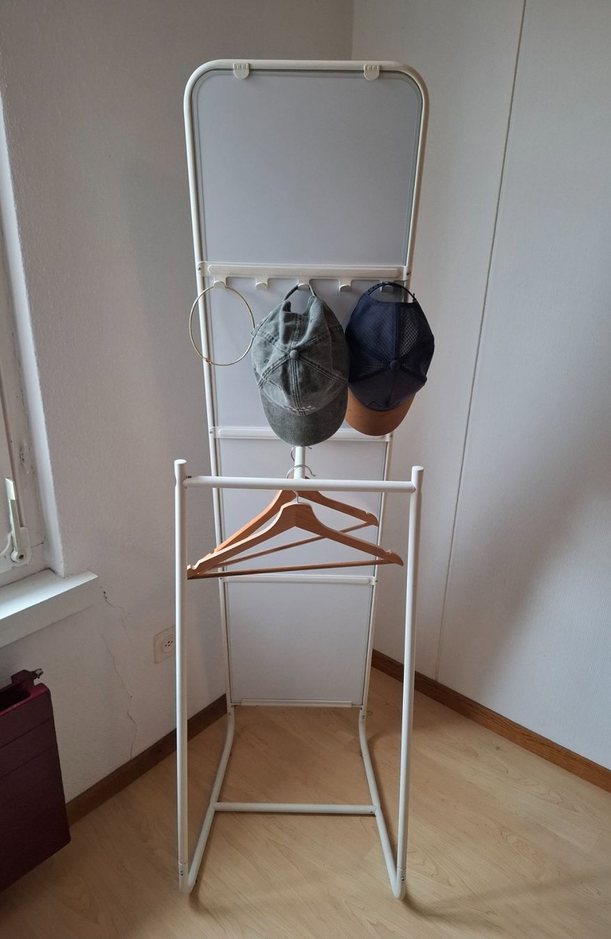 Ikea Miroirs: Standspiegel KNAPPER von Ikea – D'occasion à Aarau par rro_8lpz 2