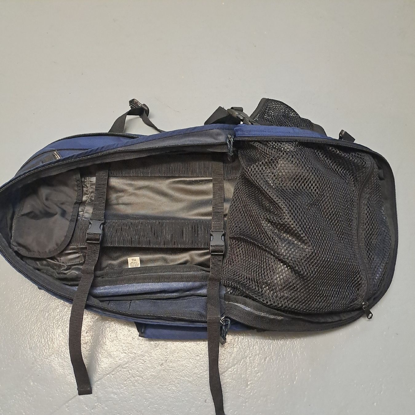 Rucksäcke: Rucksack/Tasche "Zwei-in-einem" – Neu (gemäss Beschreibung) aus Thierachern von lukwill 2