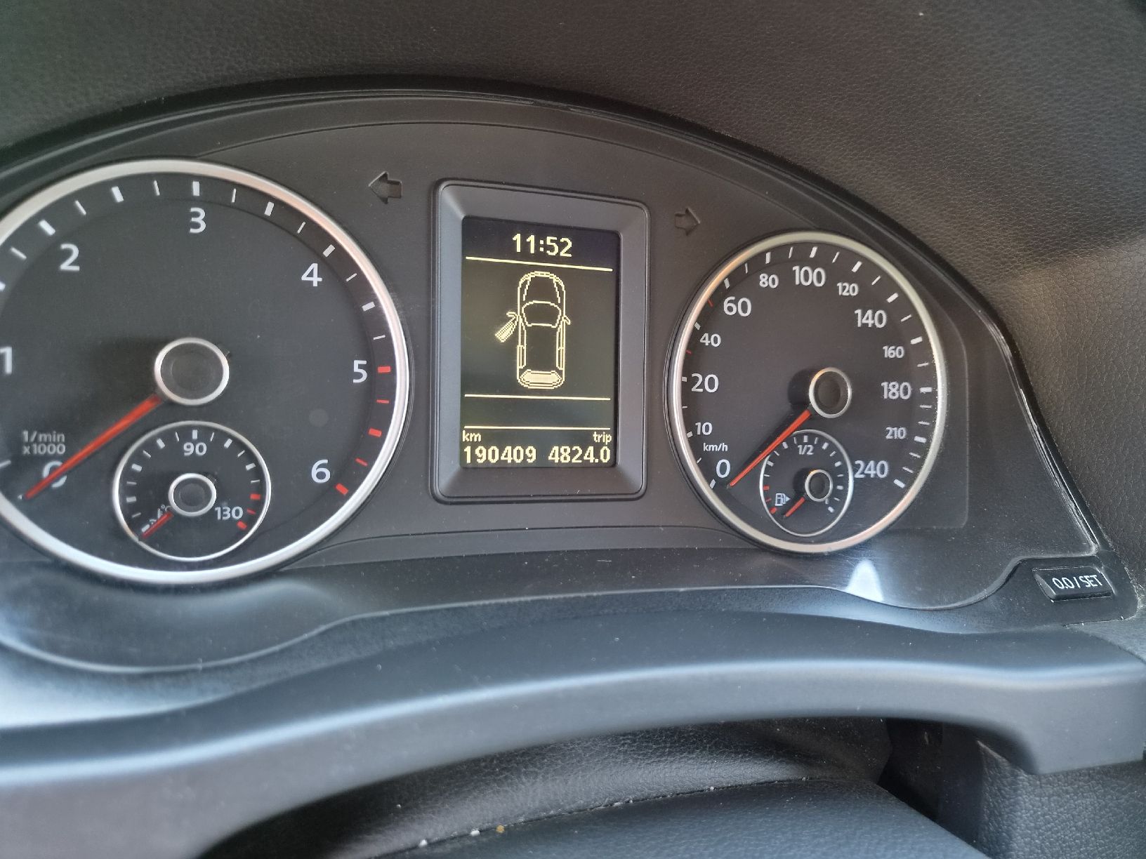 VW Automobili: VW Tiguan 2.0 Diesel – Usato da Ruswil venduto da Zindustries89 5
