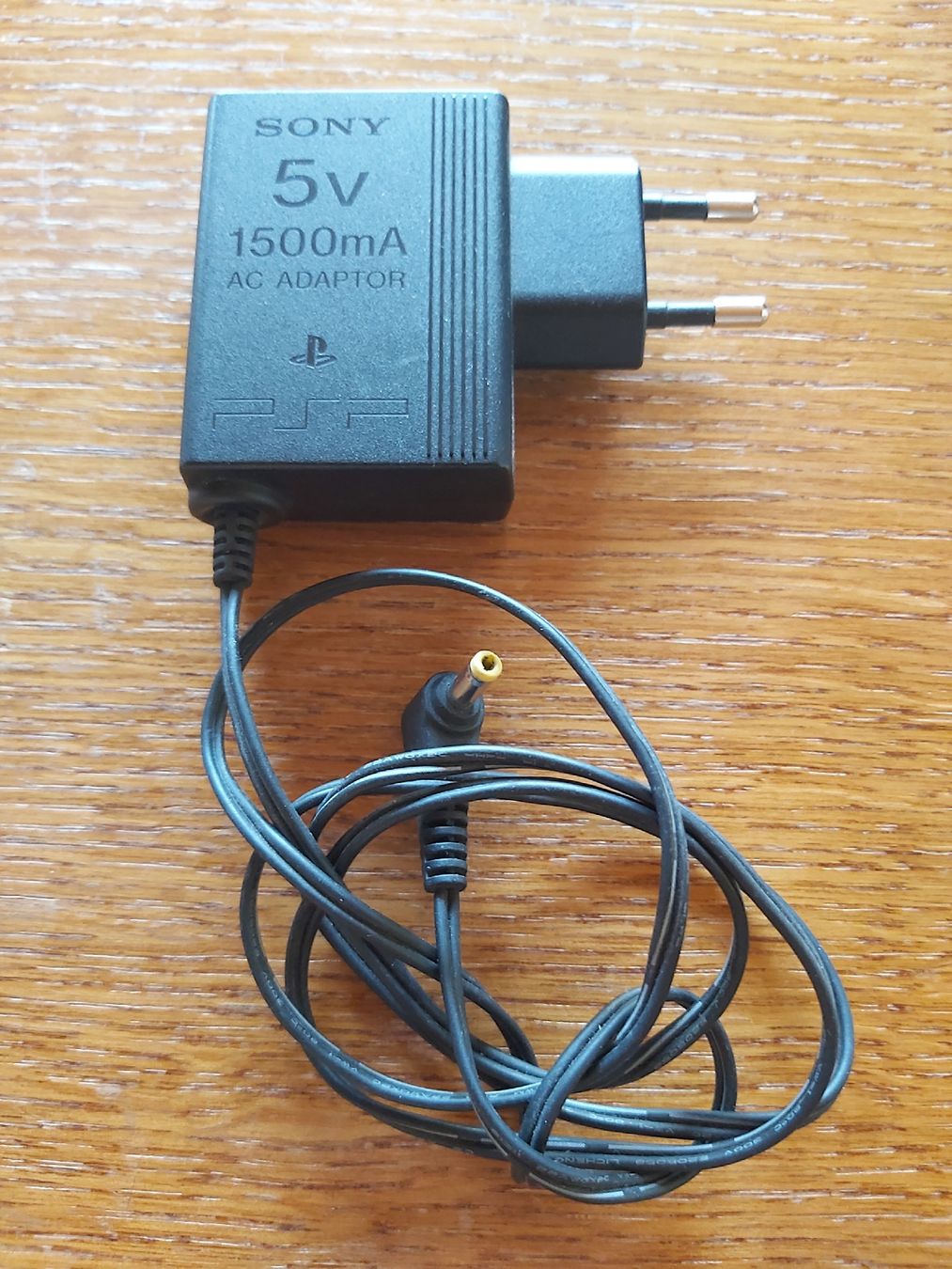 Sony Adattatori & Cavi: Câble de charge Sony PSP – Usato da Le Brassus venduto da bar_5ttw
