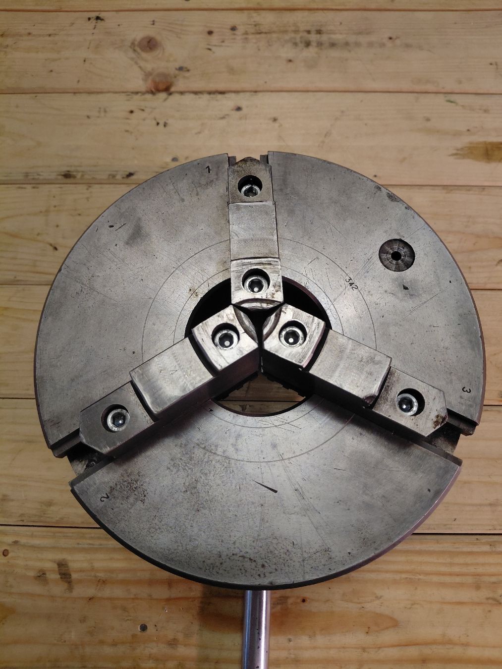 Altro per industria metallurgica: Dreibackenfutter mit Cam-Lock Aufnahme  – Usato da Schüpfen venduto da Marathon013 1