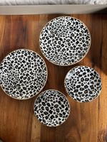 Set of 4 leopard print plates