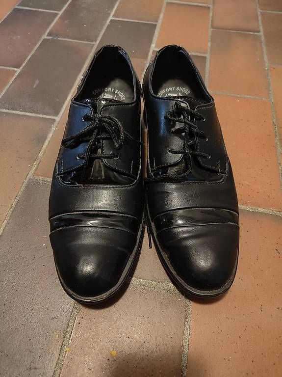 Herrenschuhe: Männer Schuhe Grösse 40 – Gebraucht aus Reinach BL von yue_9zlz 1