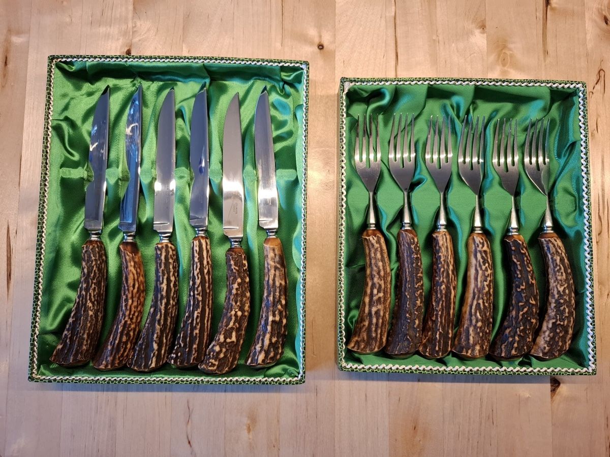 Solingen Set di posate: Besteckset mit Hirschhorngriff – Nuovo (secondo la descrizione) da Bern venduto da nuschki98