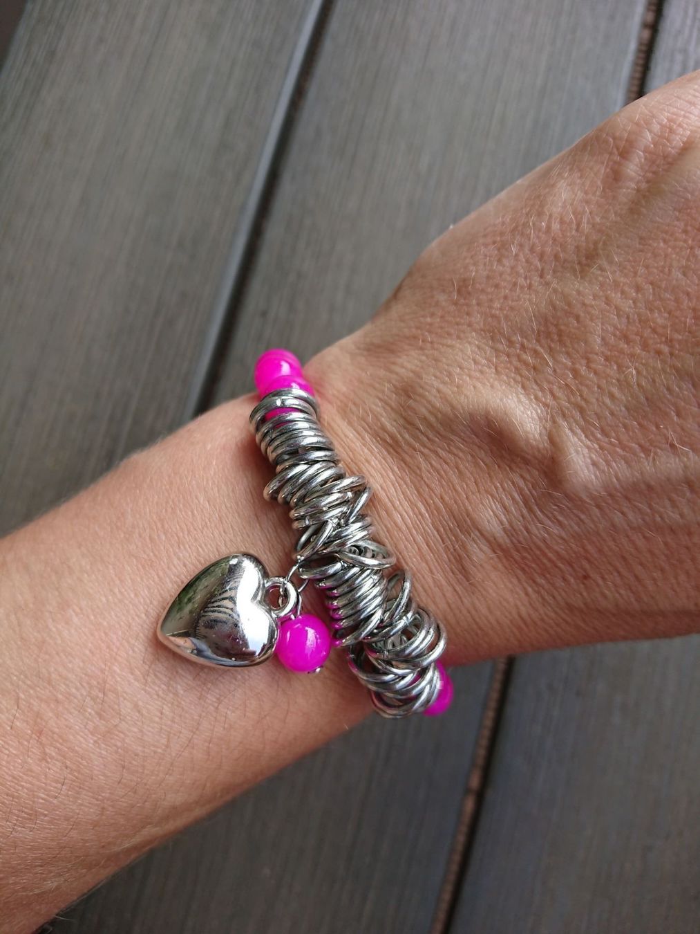 Bracelets: Bracelet pink breloque coeur – Neuf (Voir description) à Agiez par chouchanelle 1