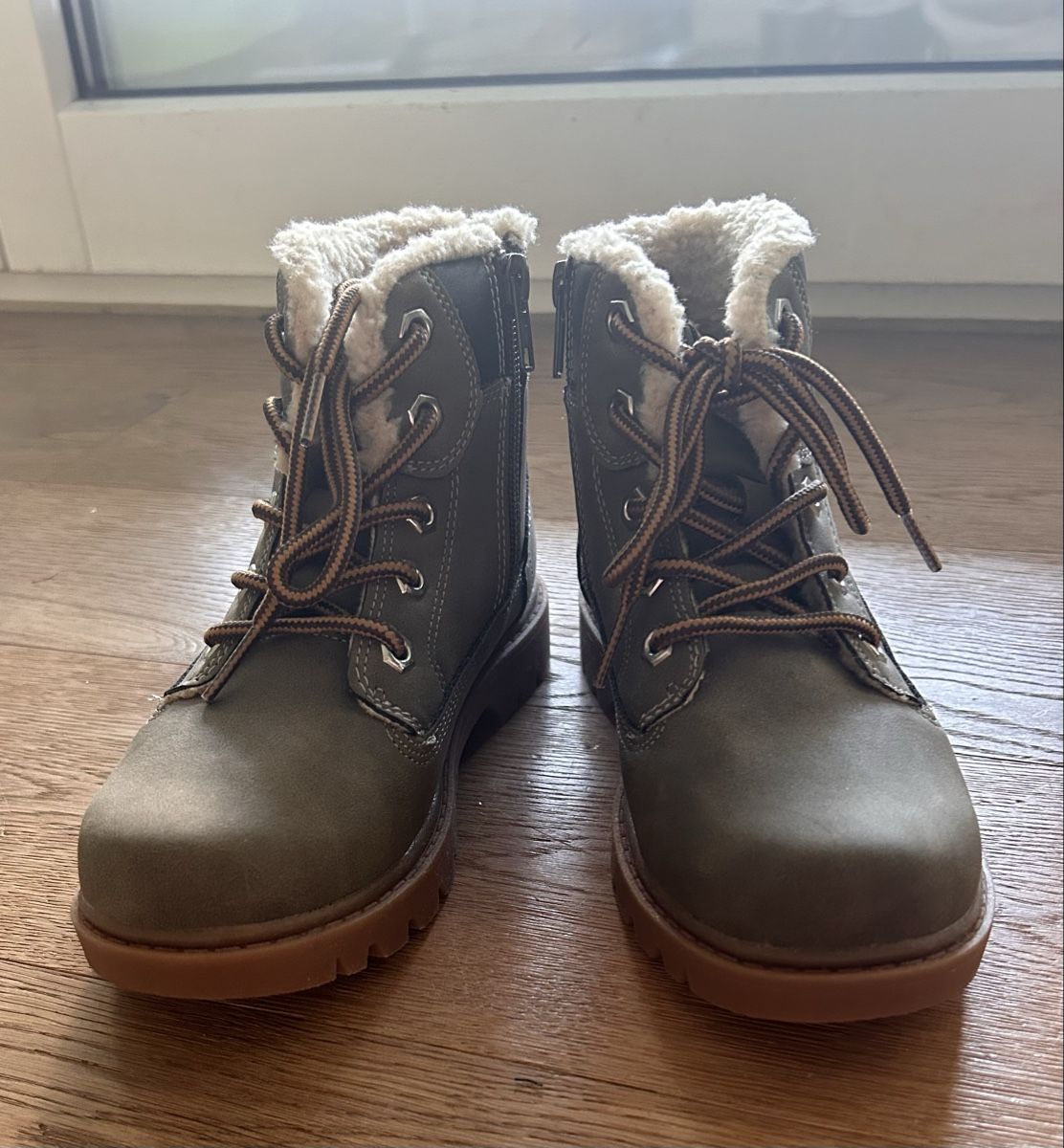 Schuhe für Jungen: Vty Winterschuhe – Neu (gemäss Beschreibung) aus Auslikon von Trollkjerring