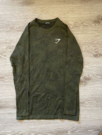 Gymshark pull-over size S
