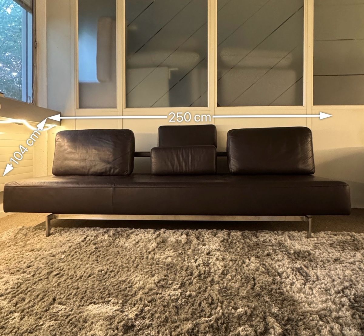 Rolf Benz Divani: Rolf Benz 3-Sitzer-Sofa, schwarzes Echtleder – Usato da Fehraltorf venduto da Sofalab.swiss 1